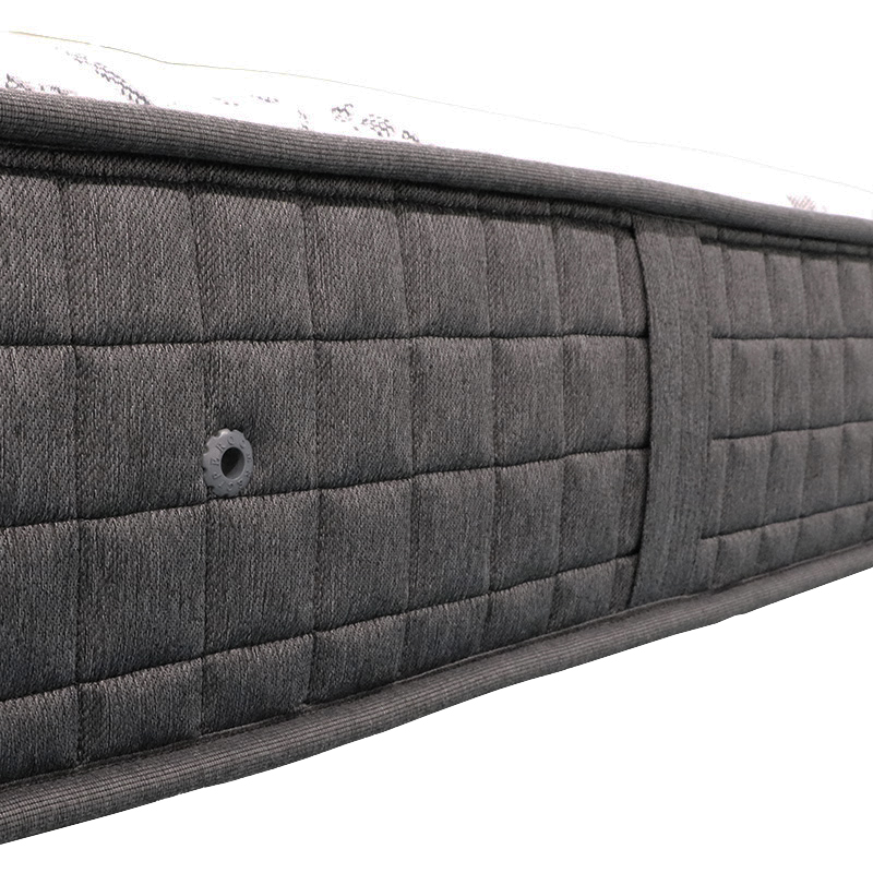 温度と湿度を調整する通気孔(翔の夢参考)